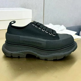 Alexander McQueen Tread Slick lace-up stivali a caviglia in rilievo-2951  