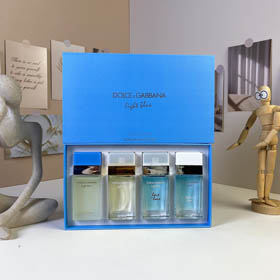 Dolce & Gabbana DG blu chiaro medio set a quattro pezzi-3121